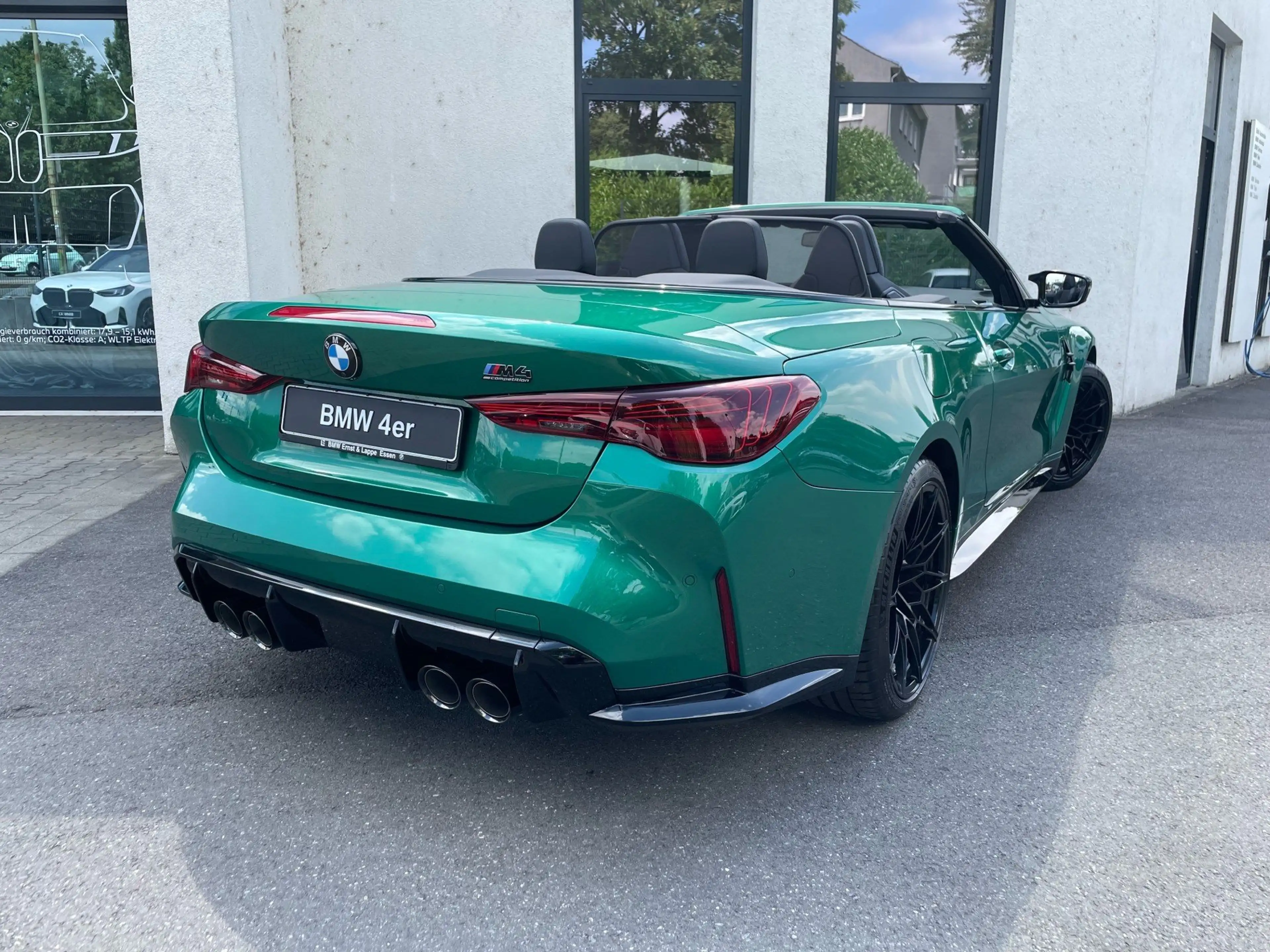 BMW M4 Competition Cabrio DrivingPro Carbon Sitzlüft. — photo 2