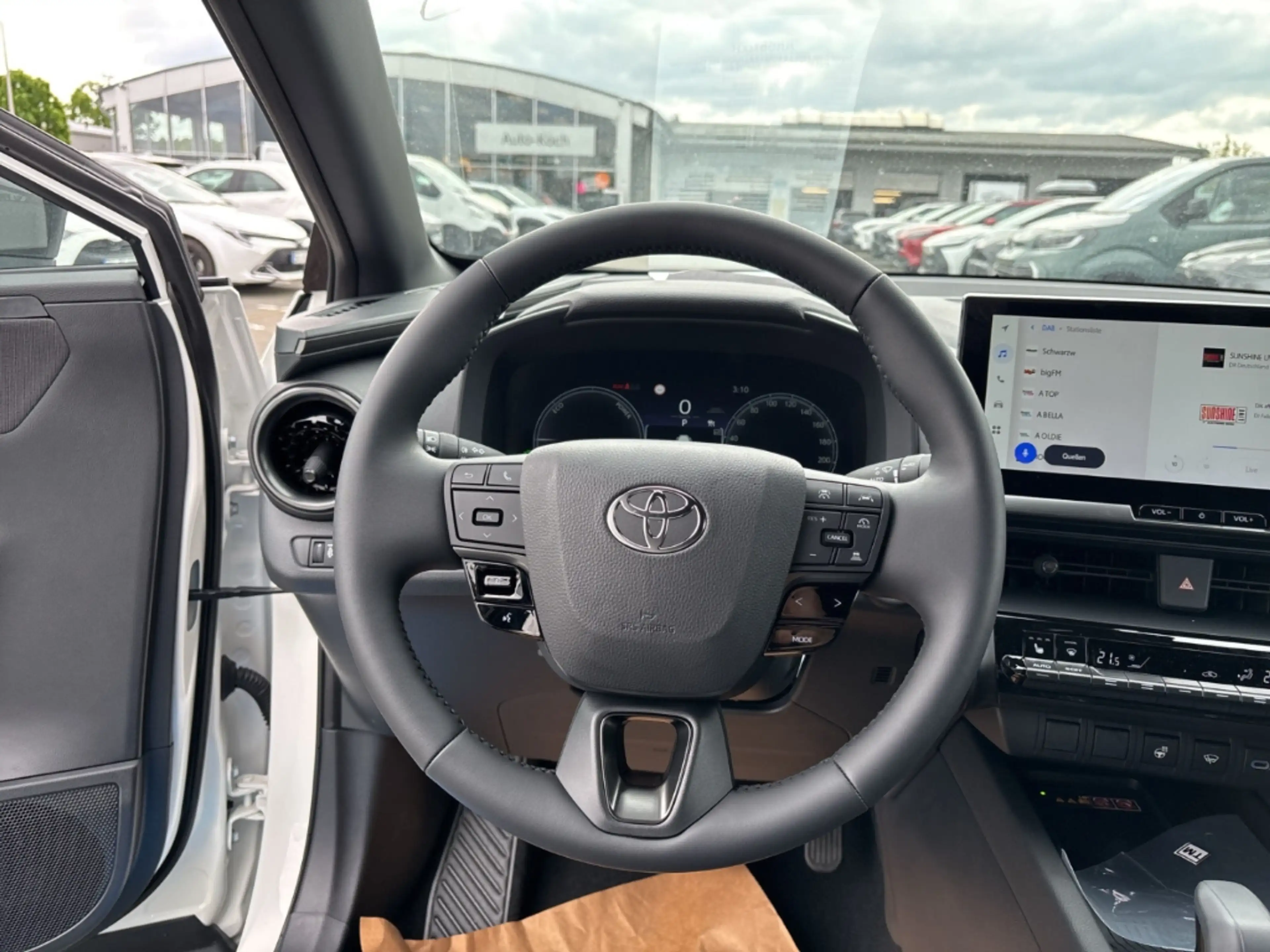 Toyota C-HR 1,8 l Hybrid 4x2 Teamplayer CVT FWD 1.8 EU6e - Nav — photo 13