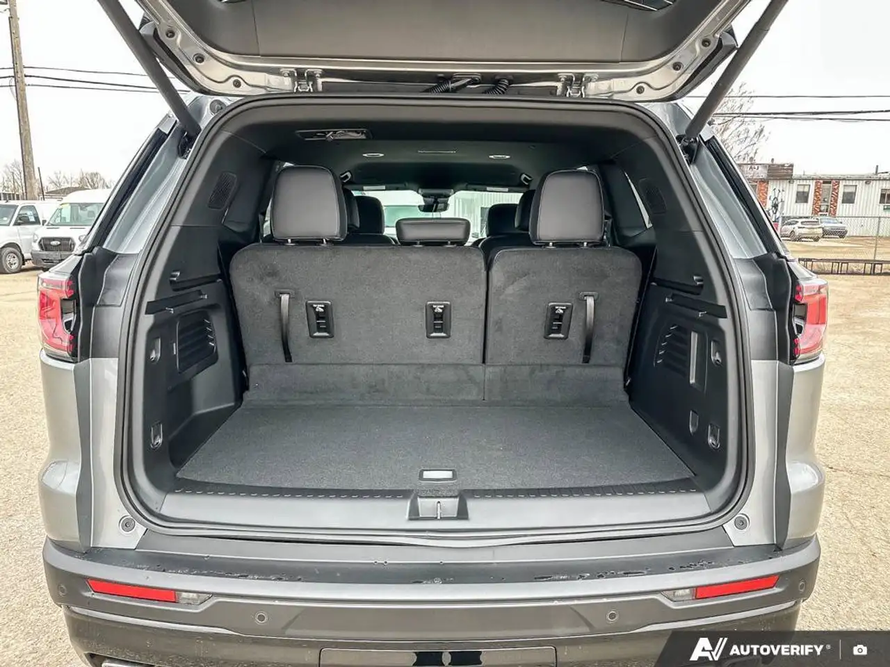 GMC Acadia снимка GMC Acadia