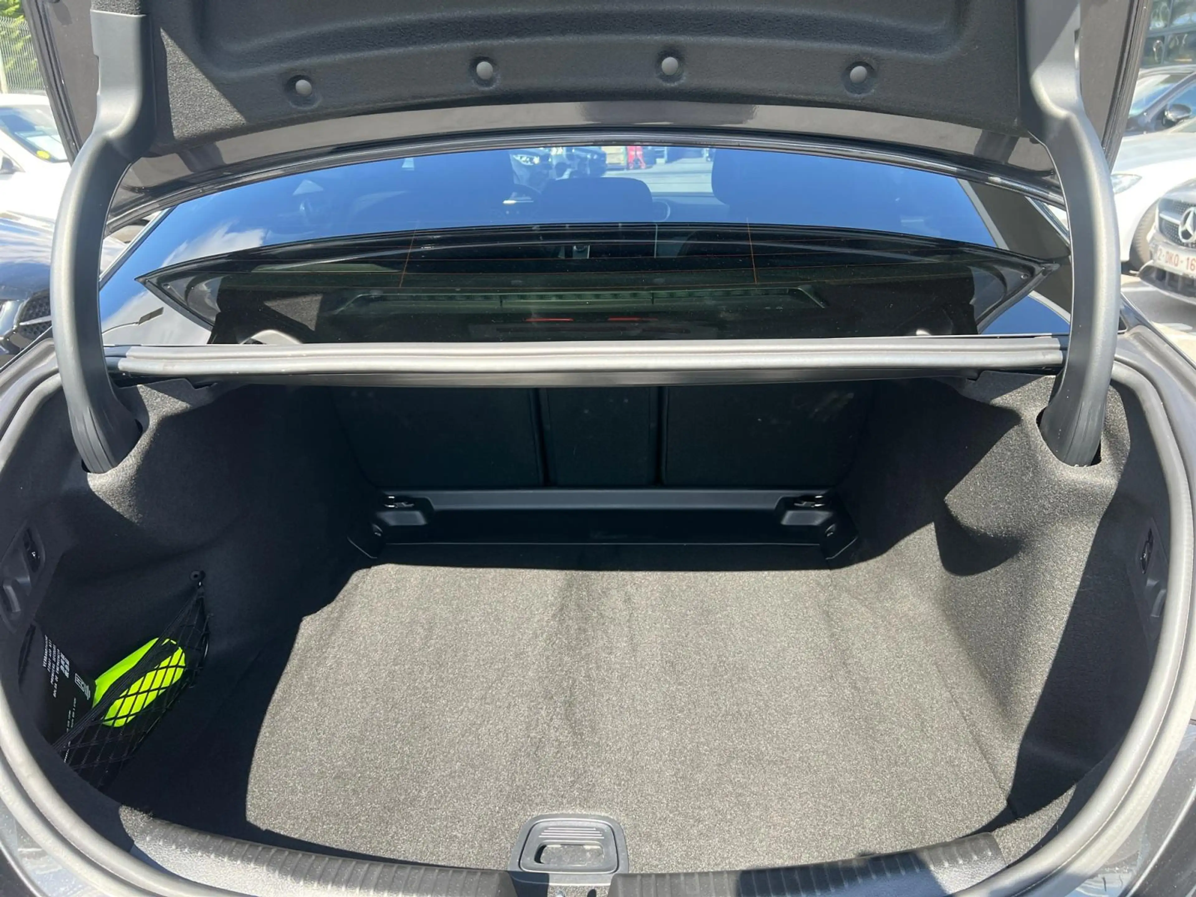 Mercedes-Benz C 200 d AMG Line — photo 20