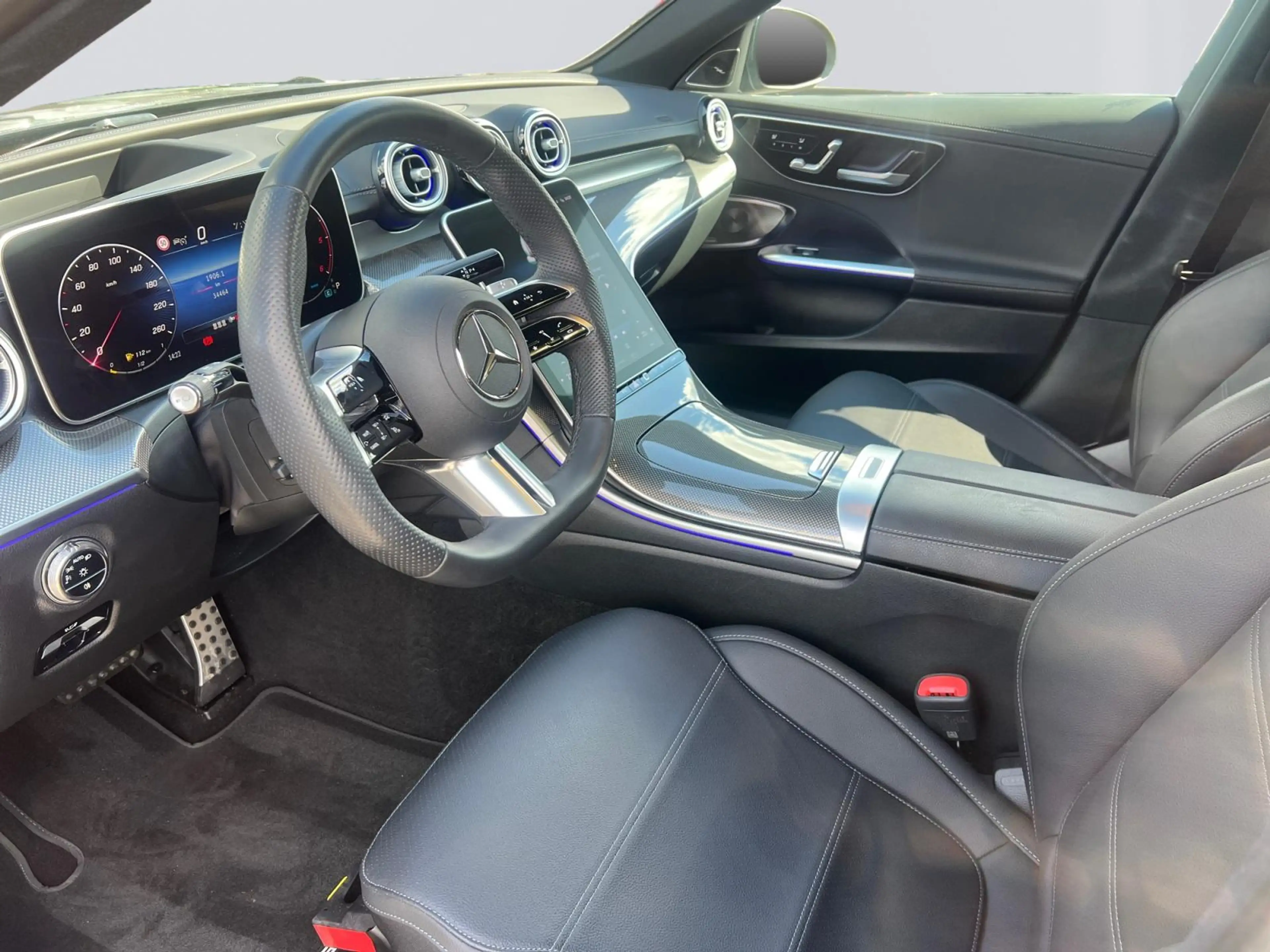 Mercedes-Benz C 200 d AMG Line — photo 11