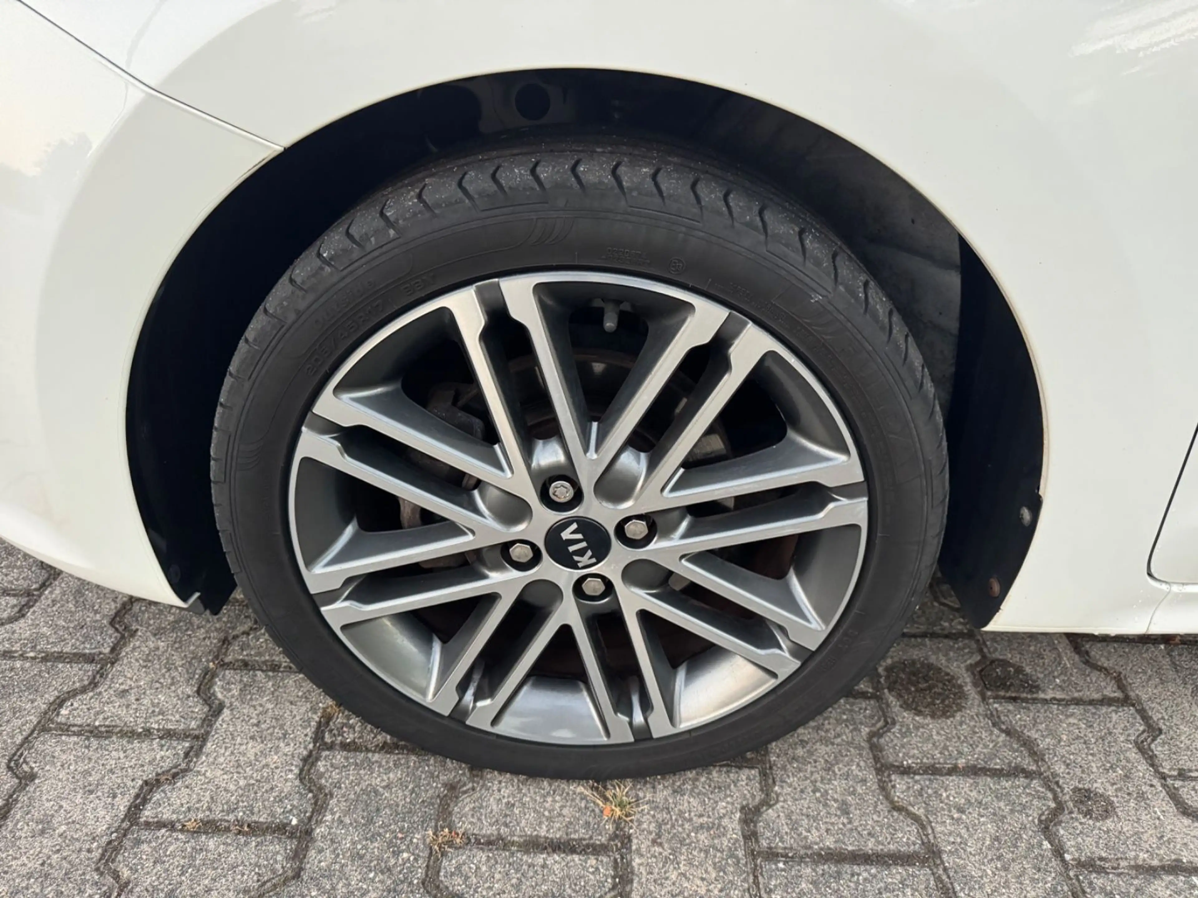 Kia Rio Spirit 1.4 CRDI TOP AUSSTATUNG — photo 9