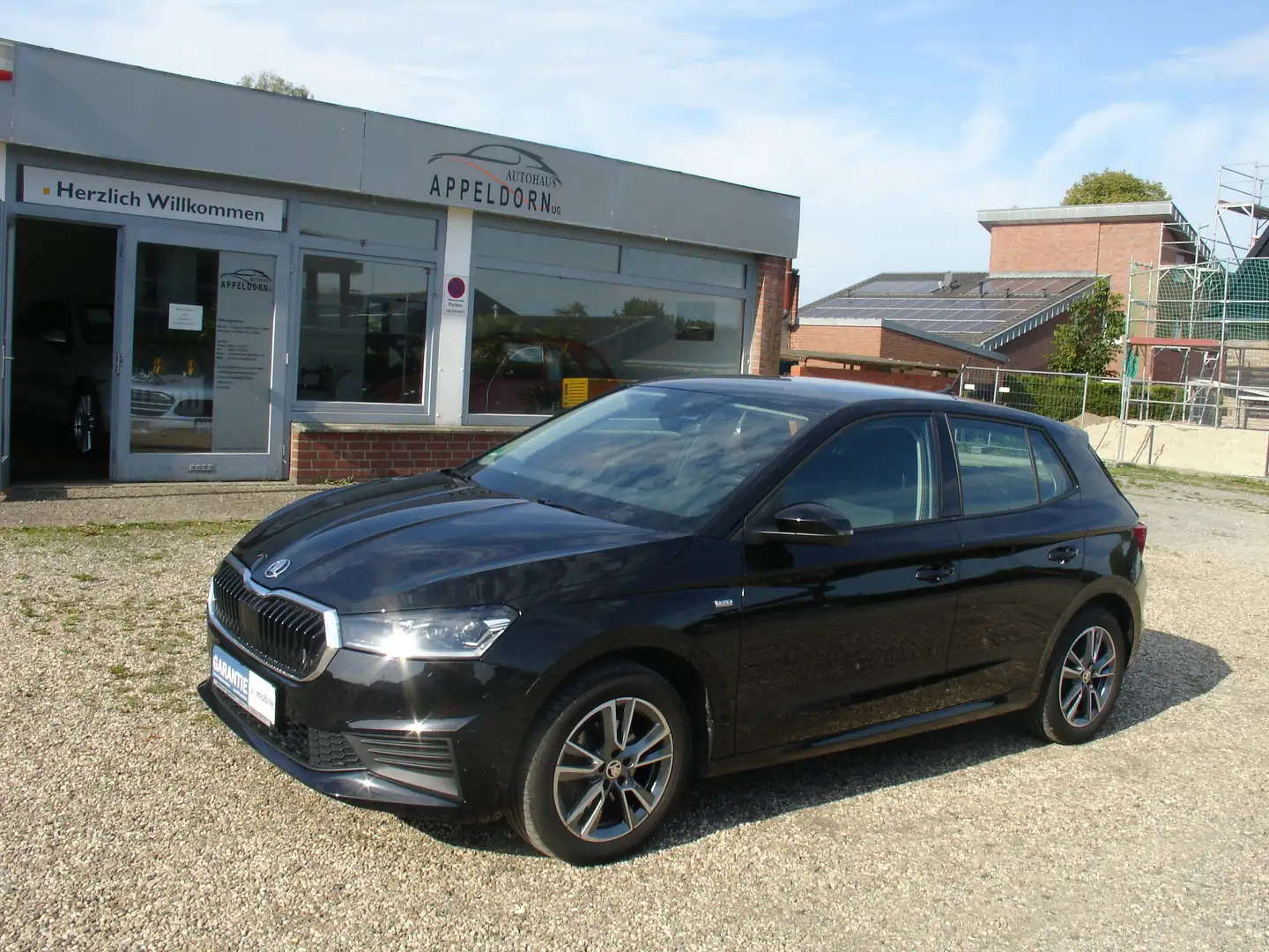 Skoda Fabia Tour Schwarz - 1