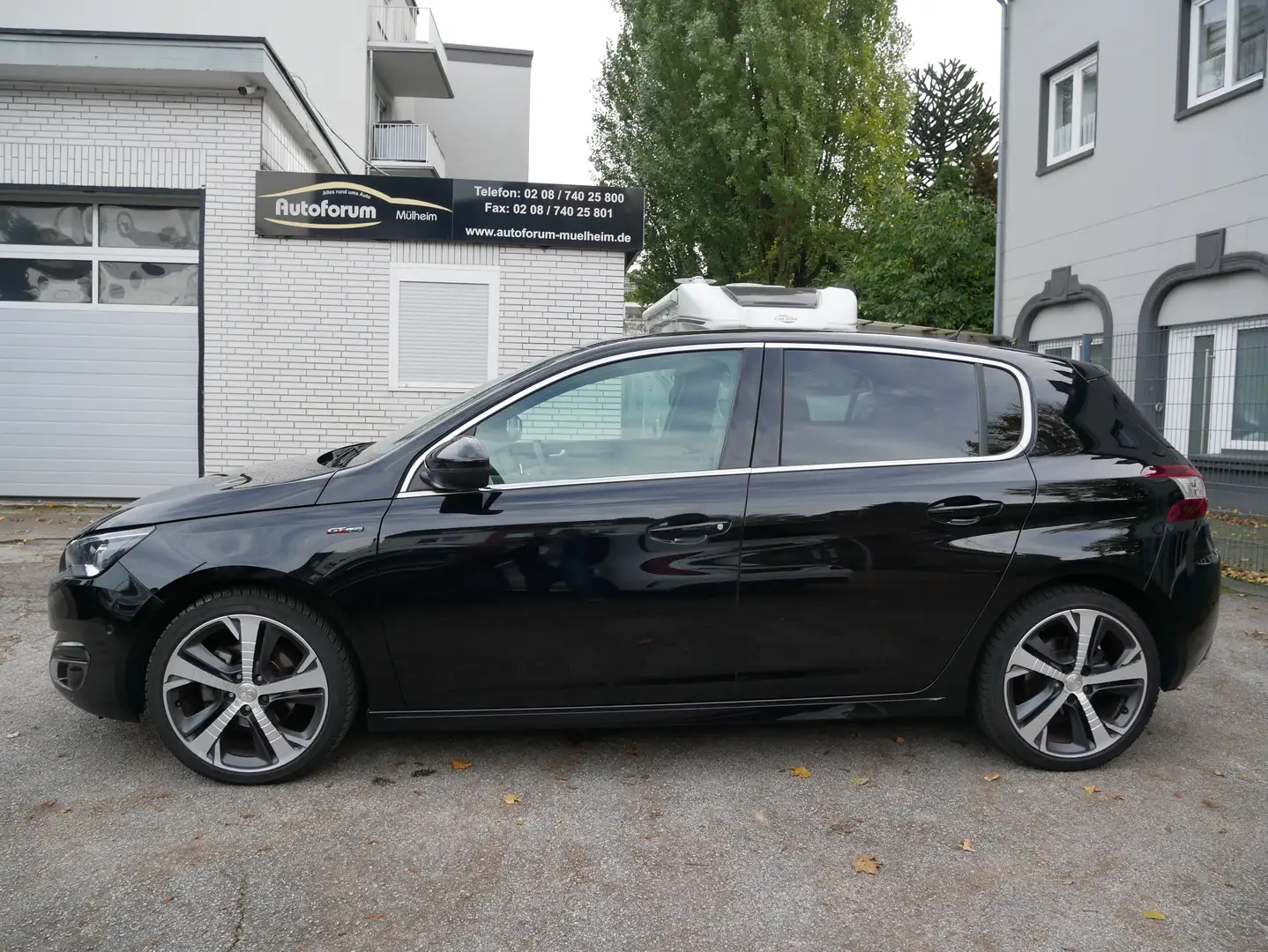 Peugeot 308 Allure Aut. GT-Line LED Pano KeyGo Leder Spur Kam Schwarz - 2