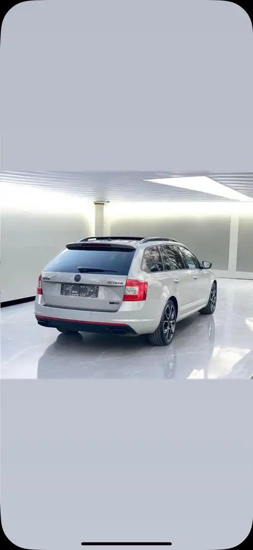 Skoda Octavia SW RS 2.0 TFSI RS230 DSG - 2