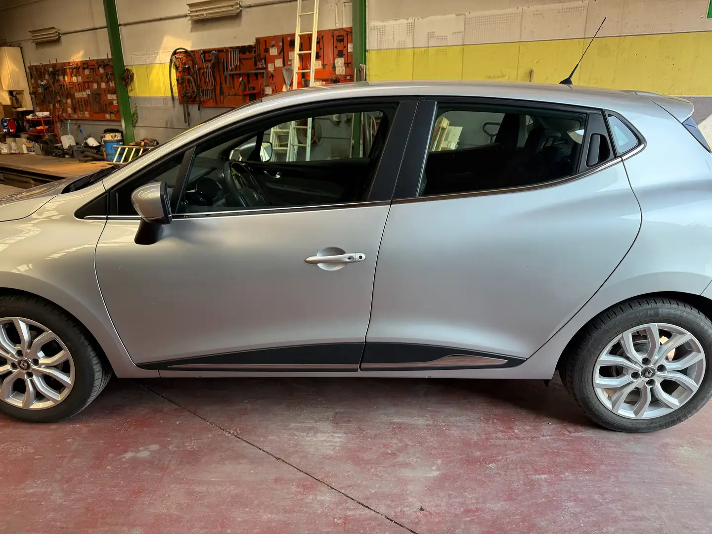 Renault Clio Clio (Energy) TCe 90 Start Grijs - 2