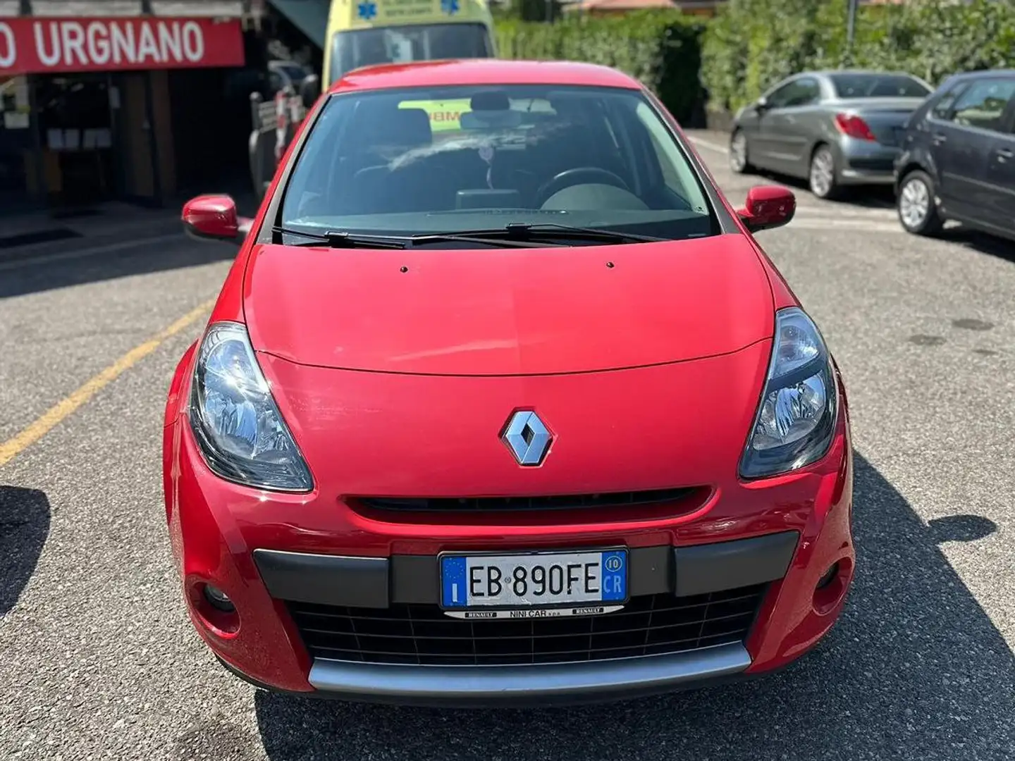 Renault Clio Clio III 2009 5p 1.2 tce Luxe 100cv Rood - 2