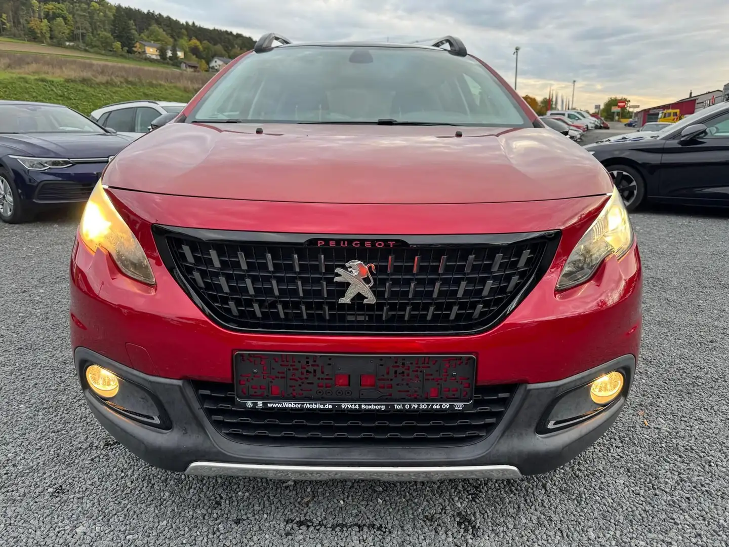 Peugeot 2008 1.2 *ALLURE*PDCHI+KAMERA*GT-LINE-PAKET*PRIV Rot - 2
