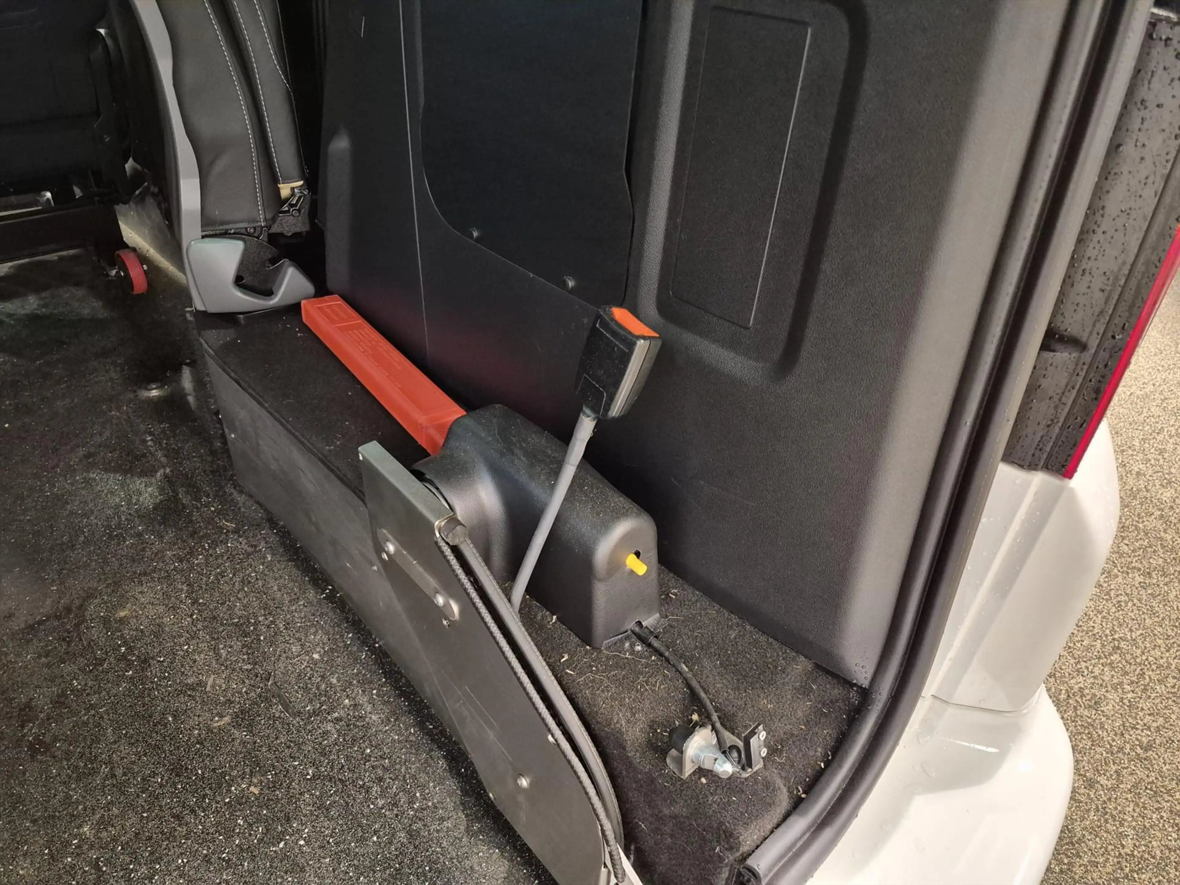 Peugeot Partner Rolstoelauto Automaat Zelfrijder Rolstoel 1e zitri — photo 10