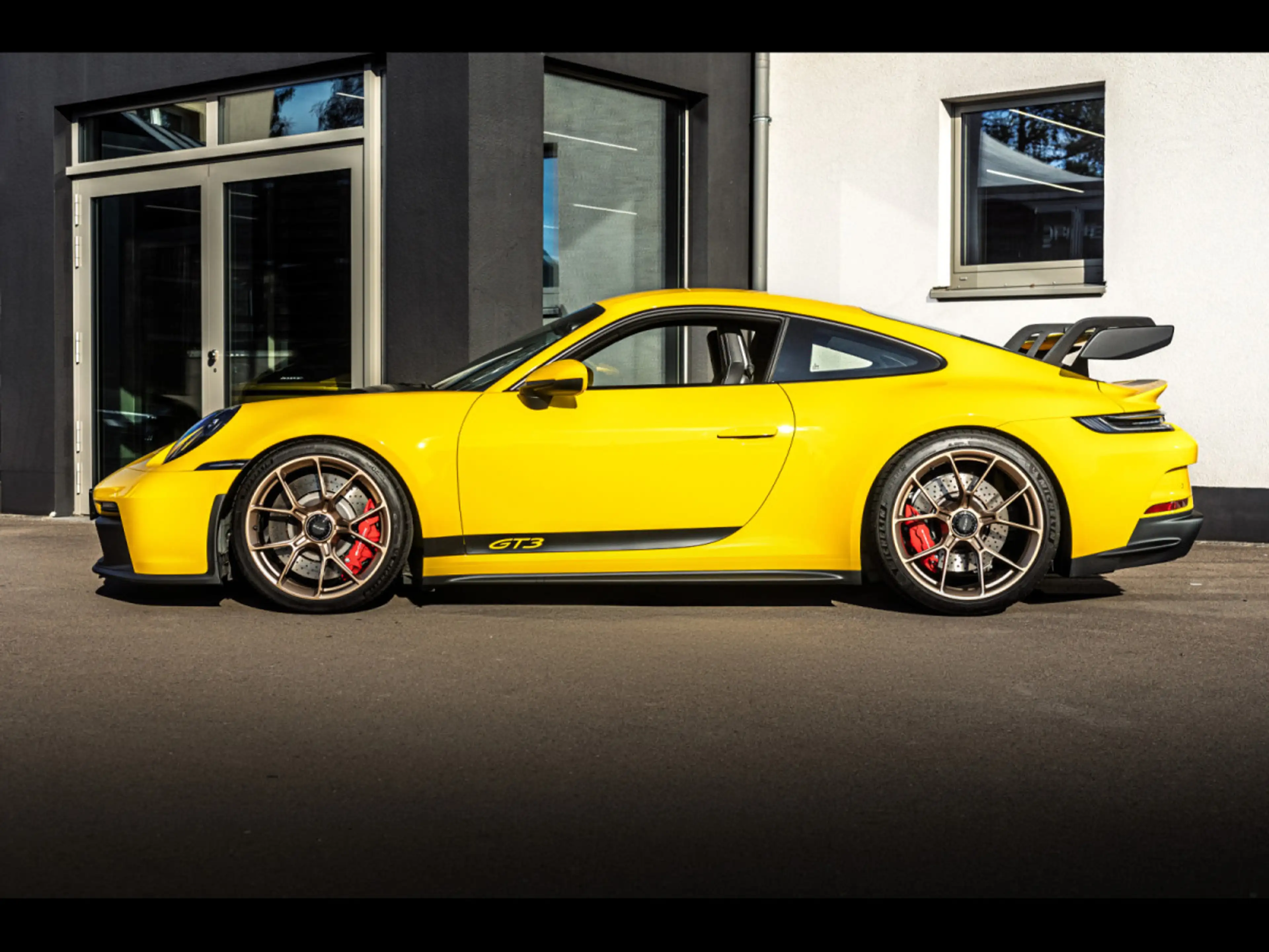 Porsche 992 .1 911 GT3 PDK°FULL PPF°RACING YELLOW°LIFT°KAM°18W — photo 2