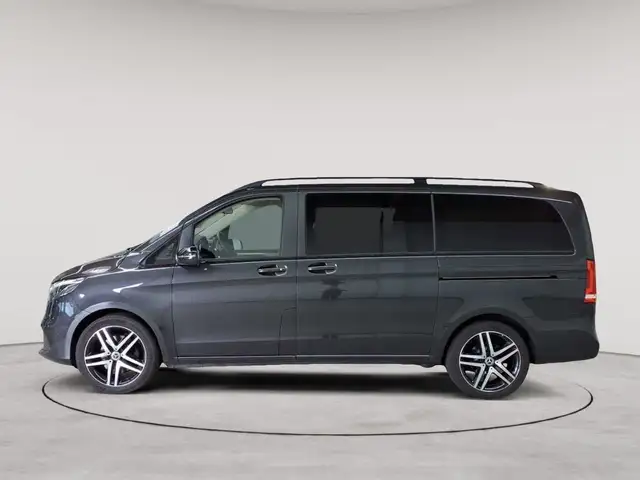 Mercedes-Benz V-Class view 6