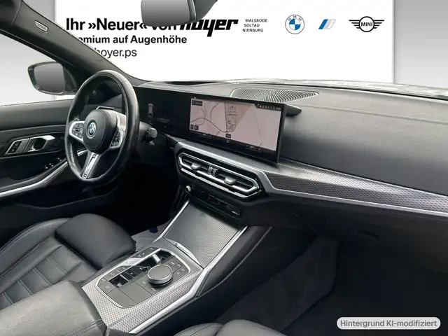 BMW 3 Series view 4