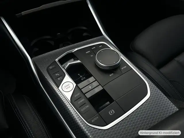 BMW 3 Series view 14