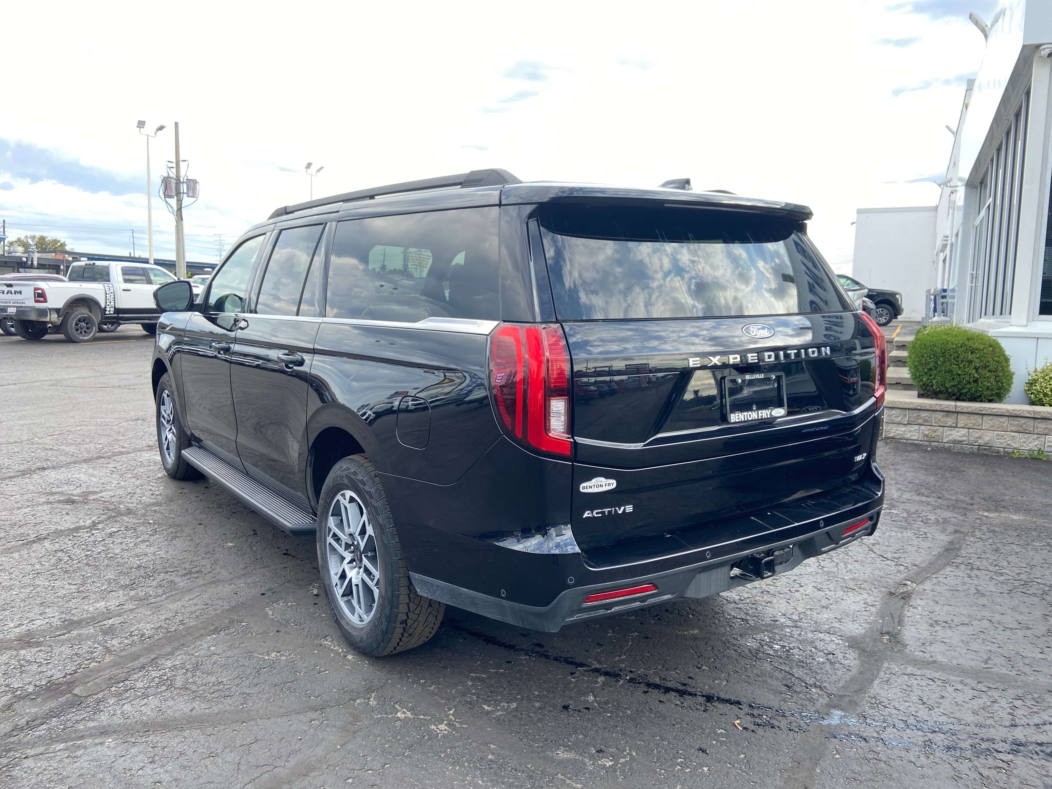 2025 Ford Expedition ACTIVE MAX 3.5L ADAPTIVE CRUISE ACTIVE X SEATING — photo 3