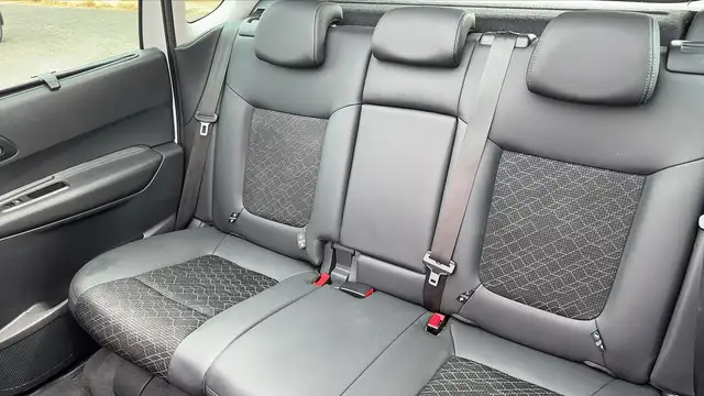 Peugeot 3008 view 9
