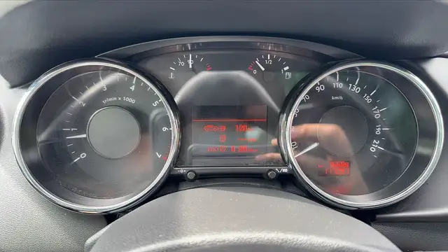 Peugeot 3008 view 12