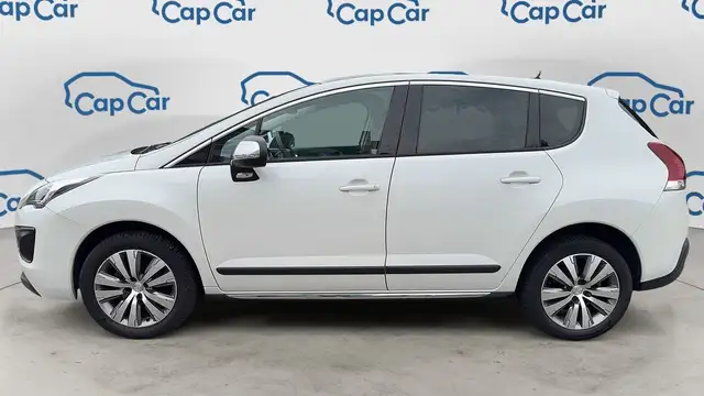 Peugeot 3008 view 2