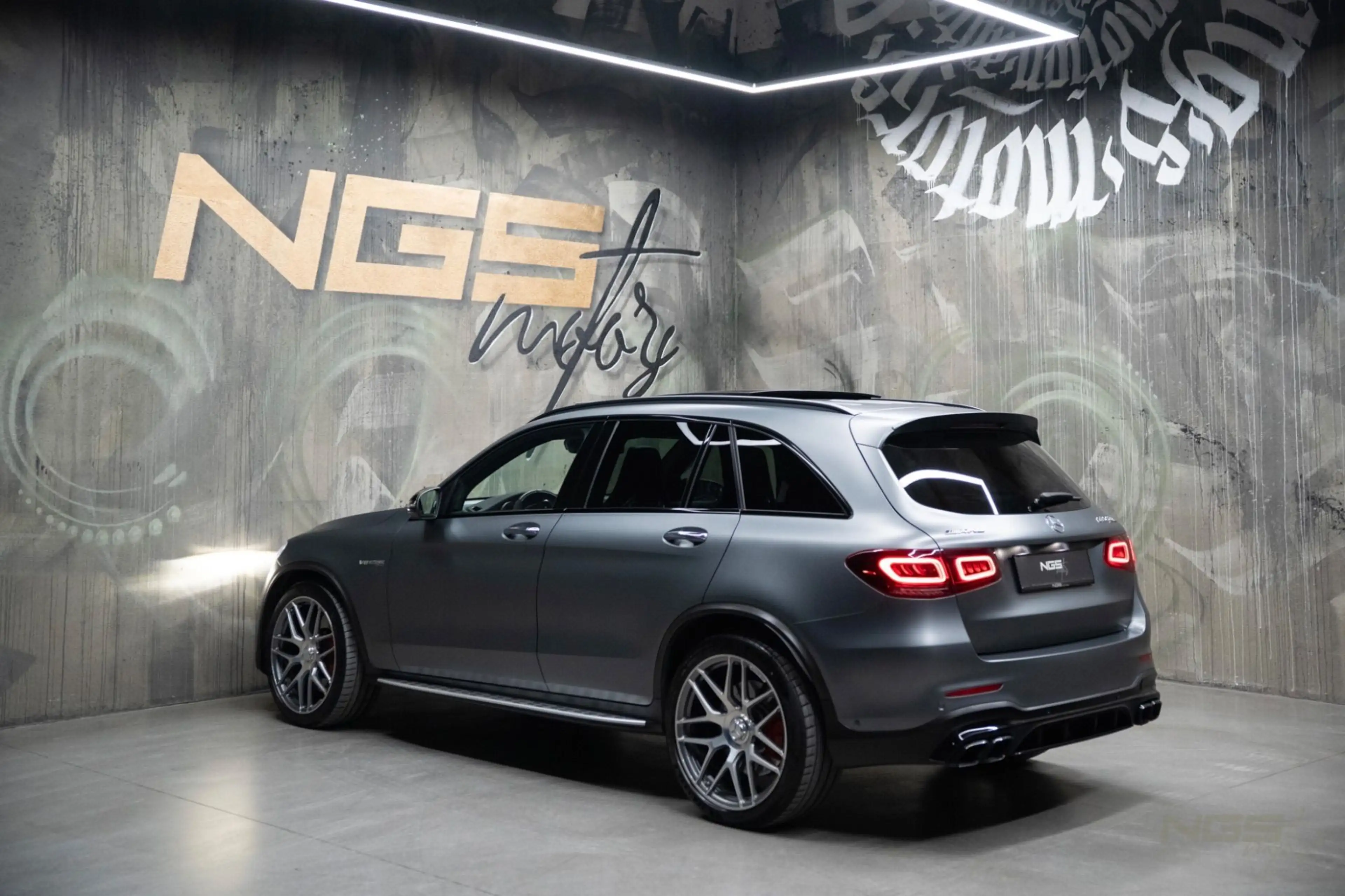 Mercedes-Benz GLC 63 AMG S 4Matic FACELIFT GARANTIE DESIGNO BURMESTER PANO 360KAM AMG TRACK PAKET — photo 4