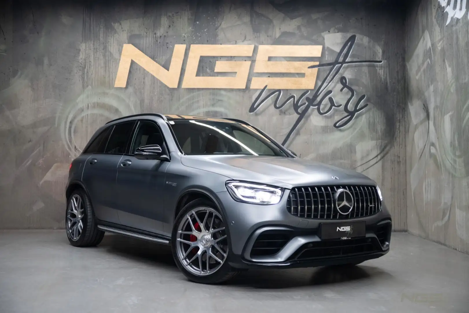 Mercedes-Benz GLC 63 AMG S FACELIFT 1.HAND GARANTIE DESIGNO BURMESTER PANO Grau - 1