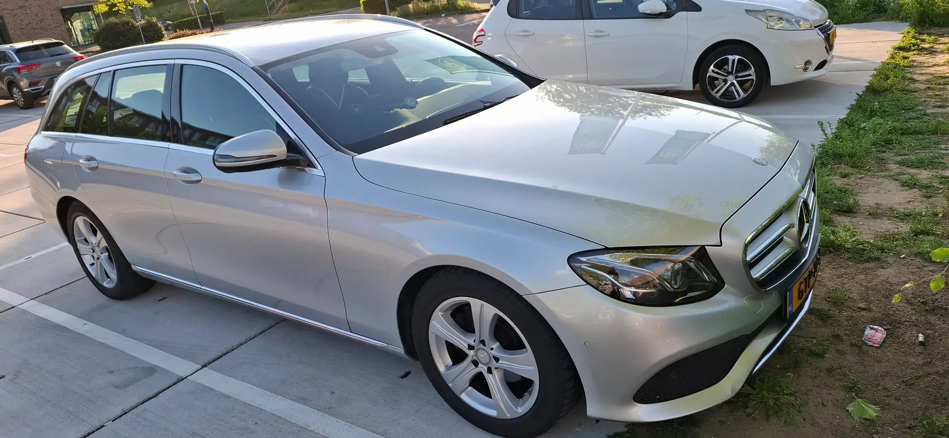 Mercedes-Benz E 200 Prestige Plus, Multibeam LED, Dodehoek, Stardust Zilver - 1