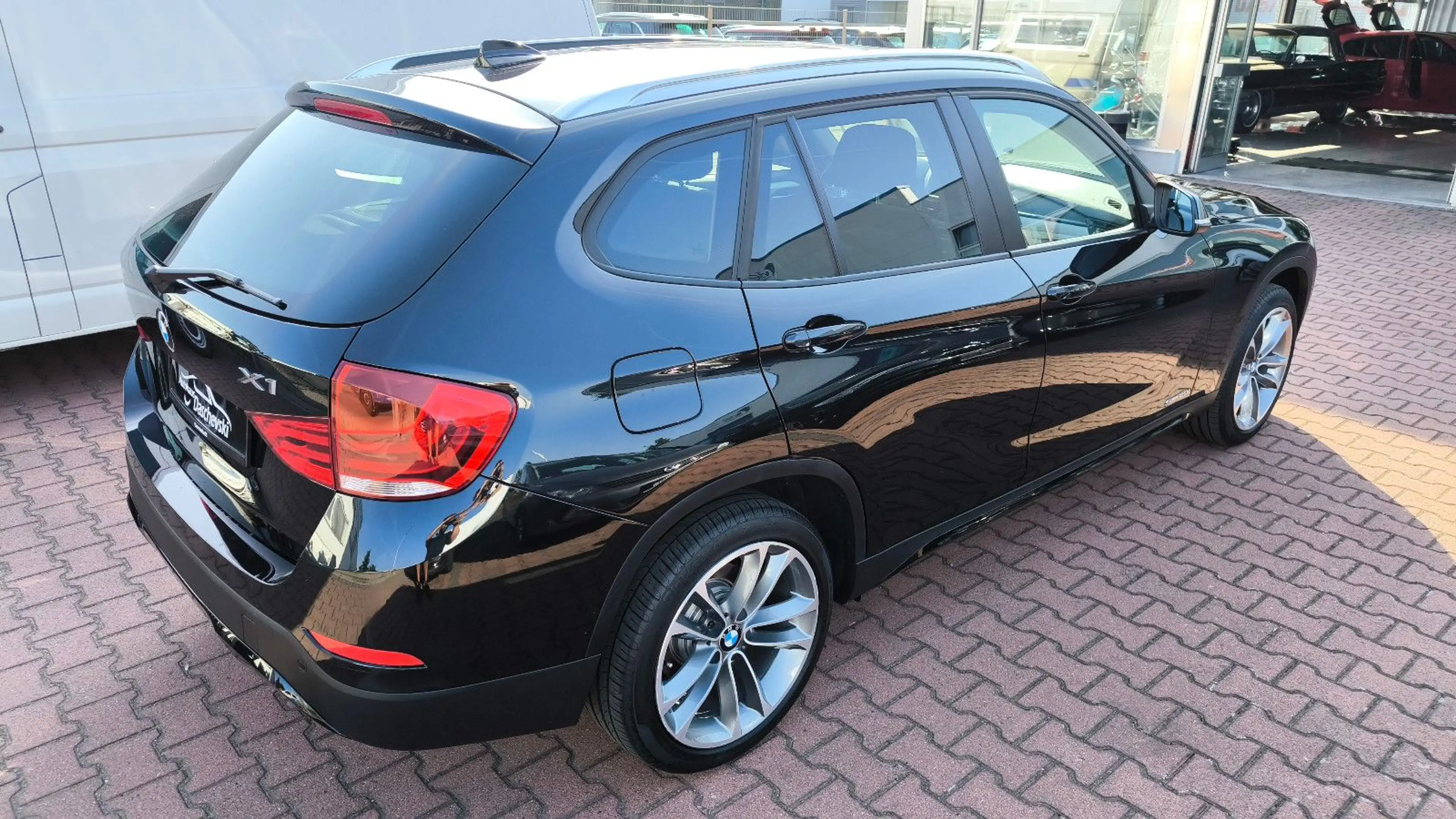 BMW X1 sDrive 20i Automatik Navi — photo 3