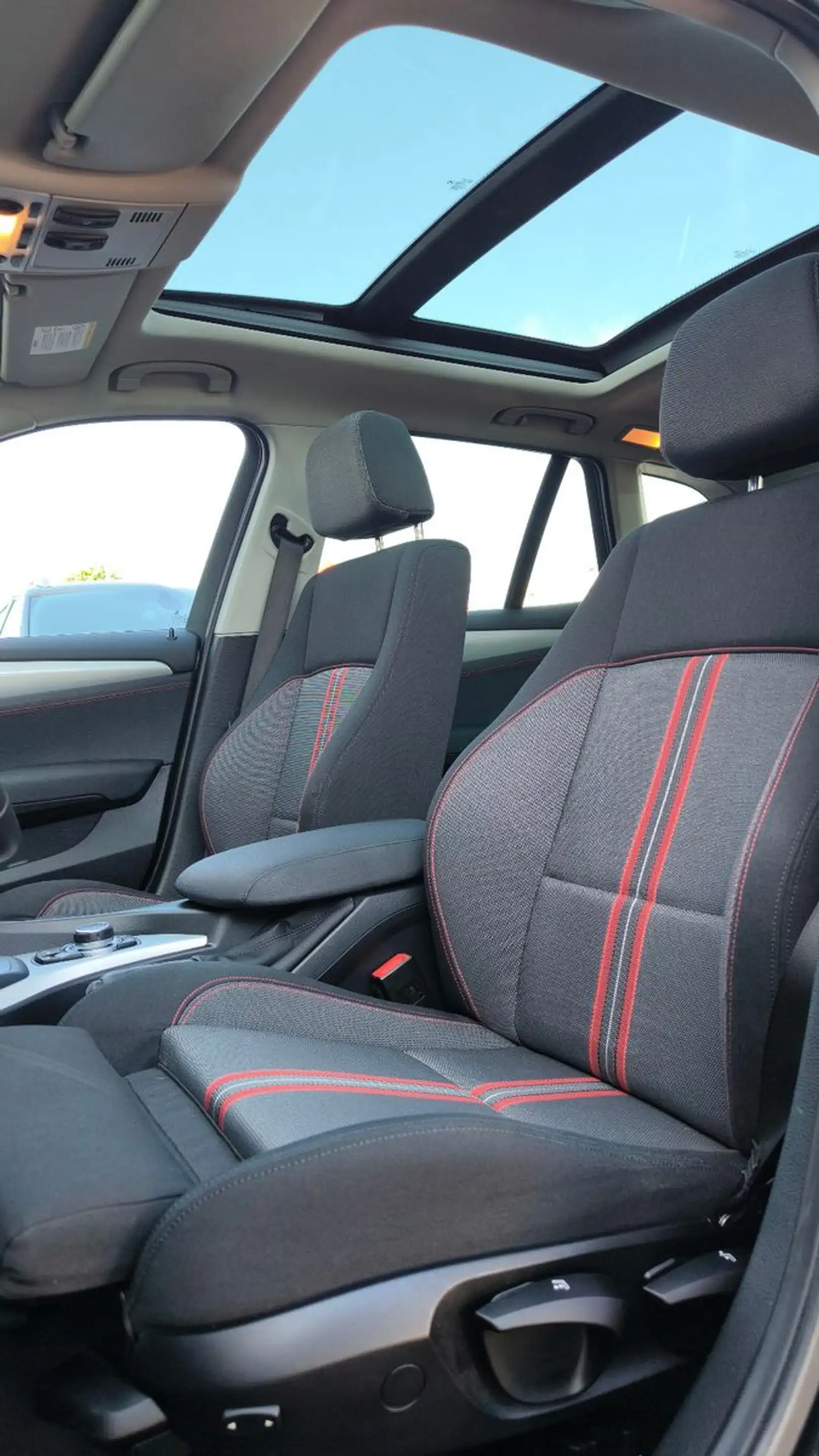 BMW X1 sDrive 20i Automatik Navi — photo 13