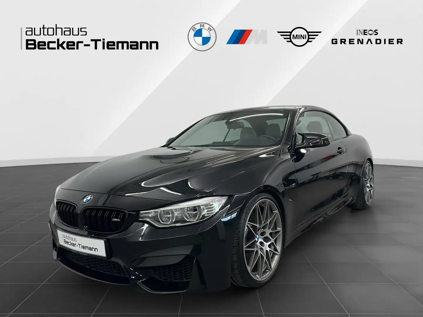 BMW M4 Cabrio Schwarz - 1