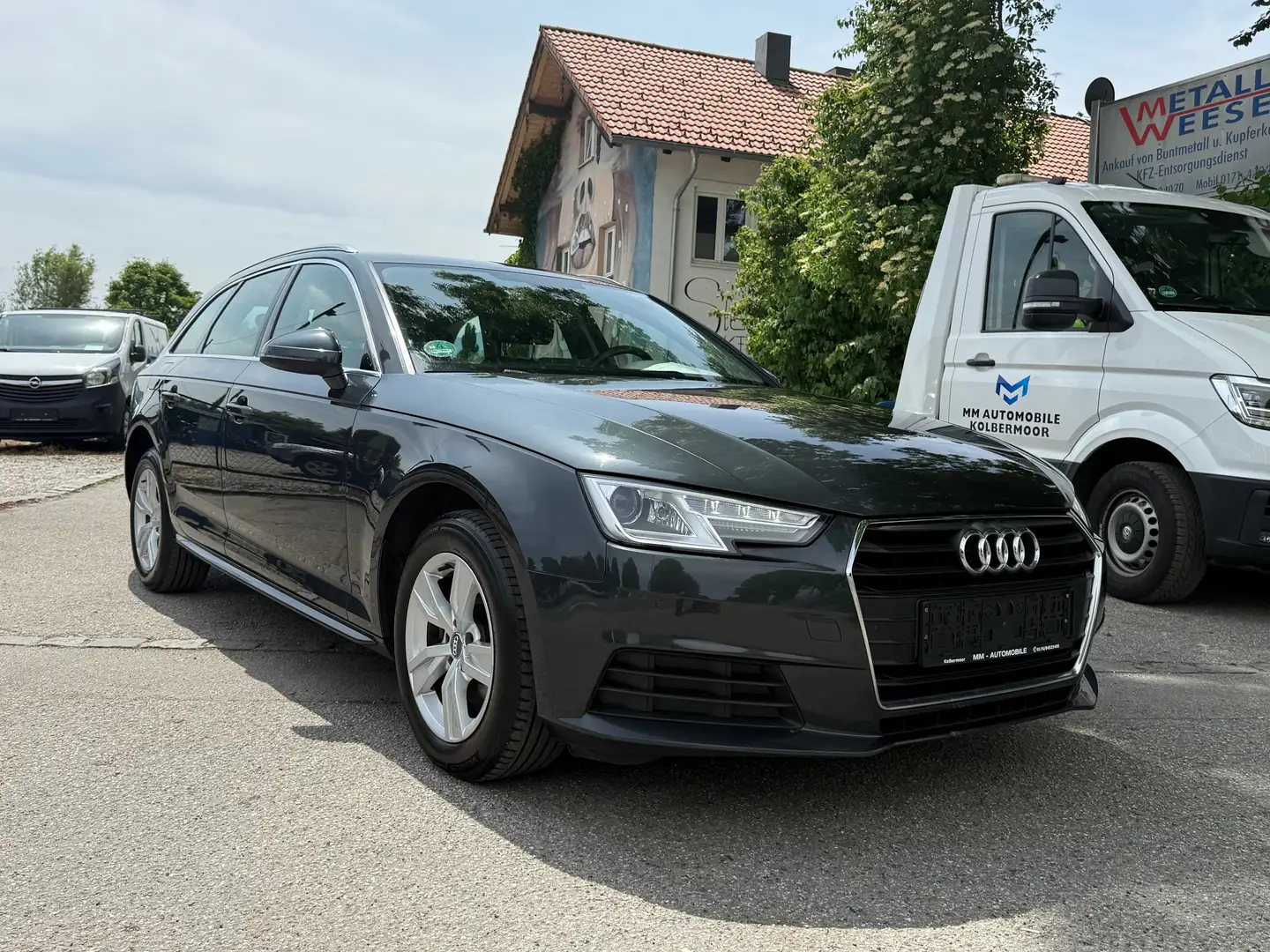 Audi A4 Grijs - 1