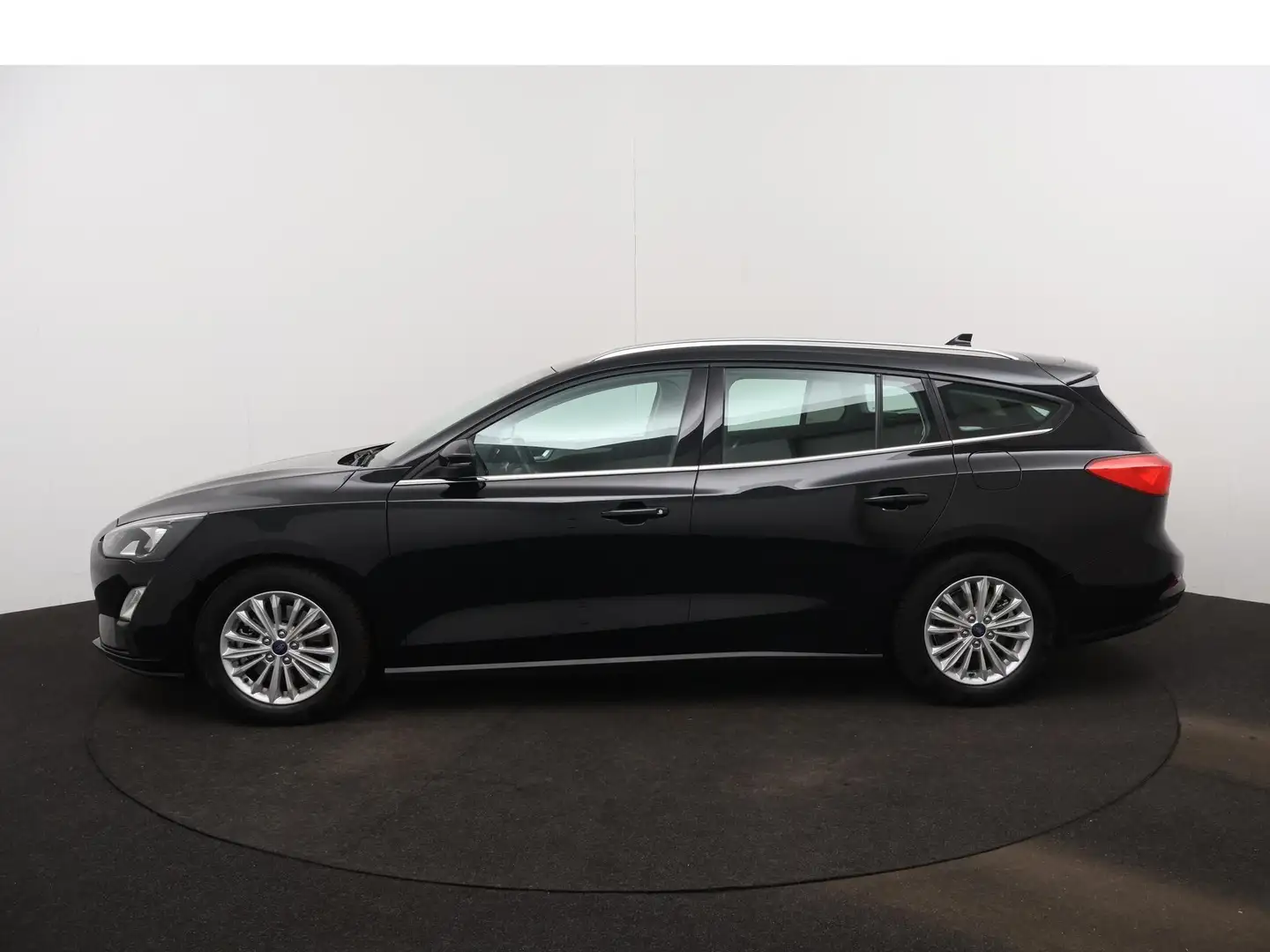 Ford Focus Wagon 1.0 EcoBoost Titanium Business | LMV | NAVIG Noir - 2