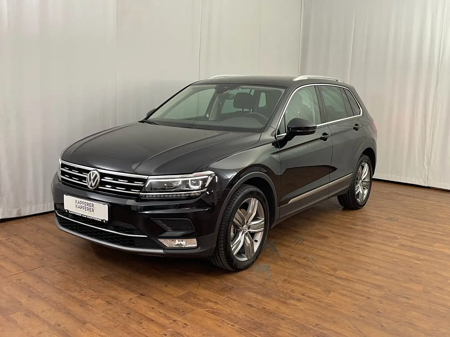 Volkswagen Tiguan Highline TDI SCR 4MOTION Schwarz - 1
