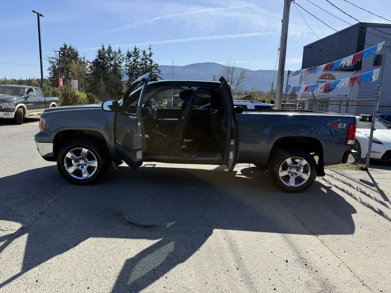 GMC Sierra 1500 снимка GMC Sierra 1500