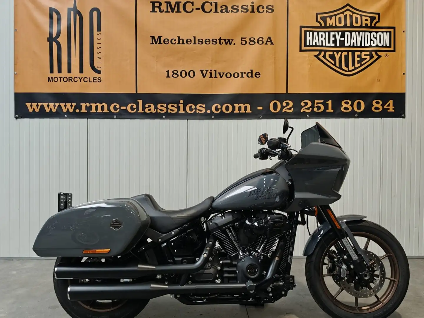 Harley-Davidson Lowrider ST Cruiser 117 Gris - 1