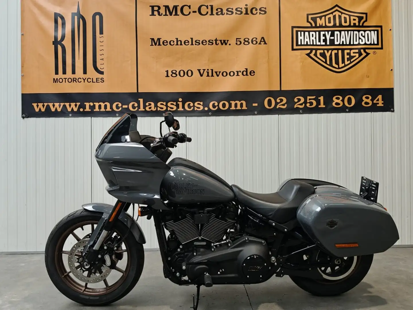 Harley-Davidson Lowrider ST Cruiser 117 Gris - 2