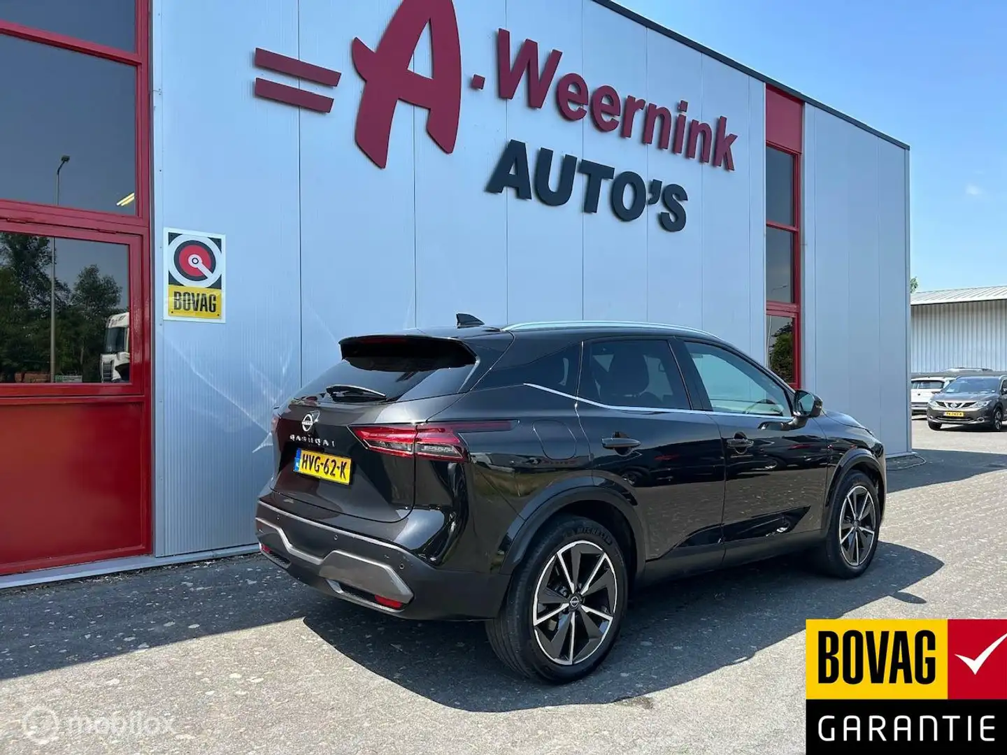 Nissan Qashqai 1.3 MHEV Xtronic Tekna Zwart - 2