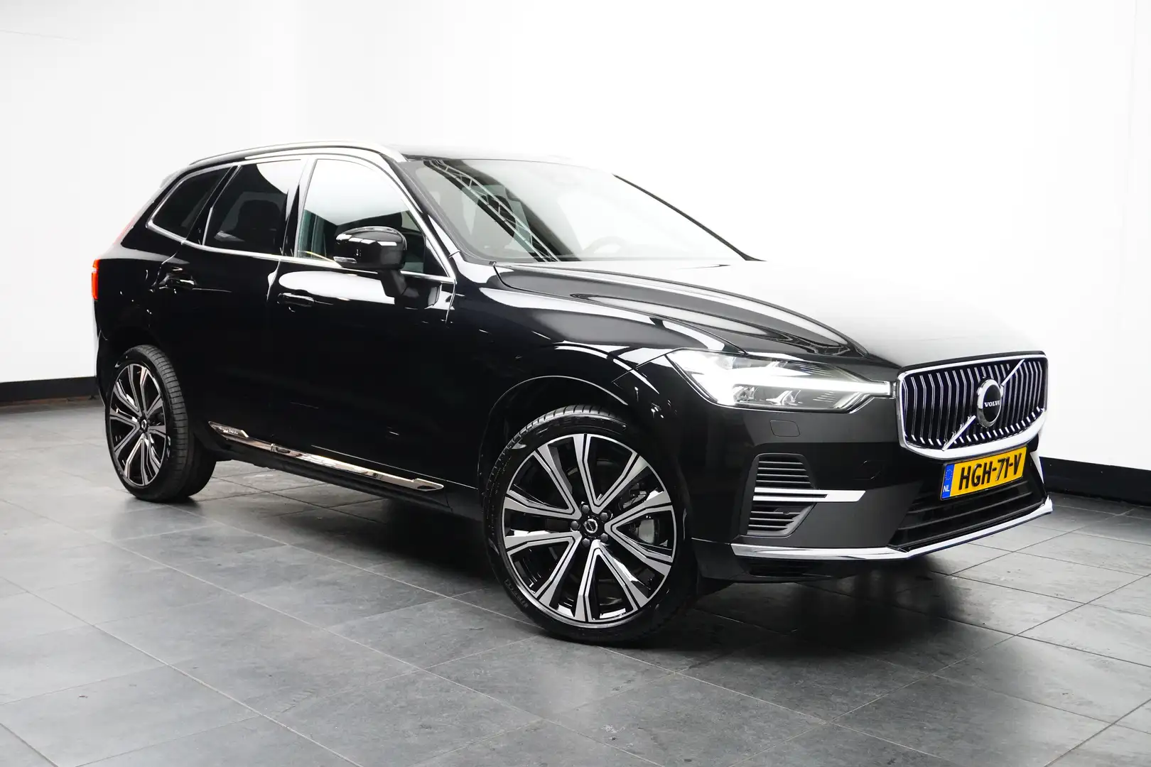 Volvo XC60 T6 AWD Plus Bright | Adaptive Cruise | Panoramadak Zwart - 2