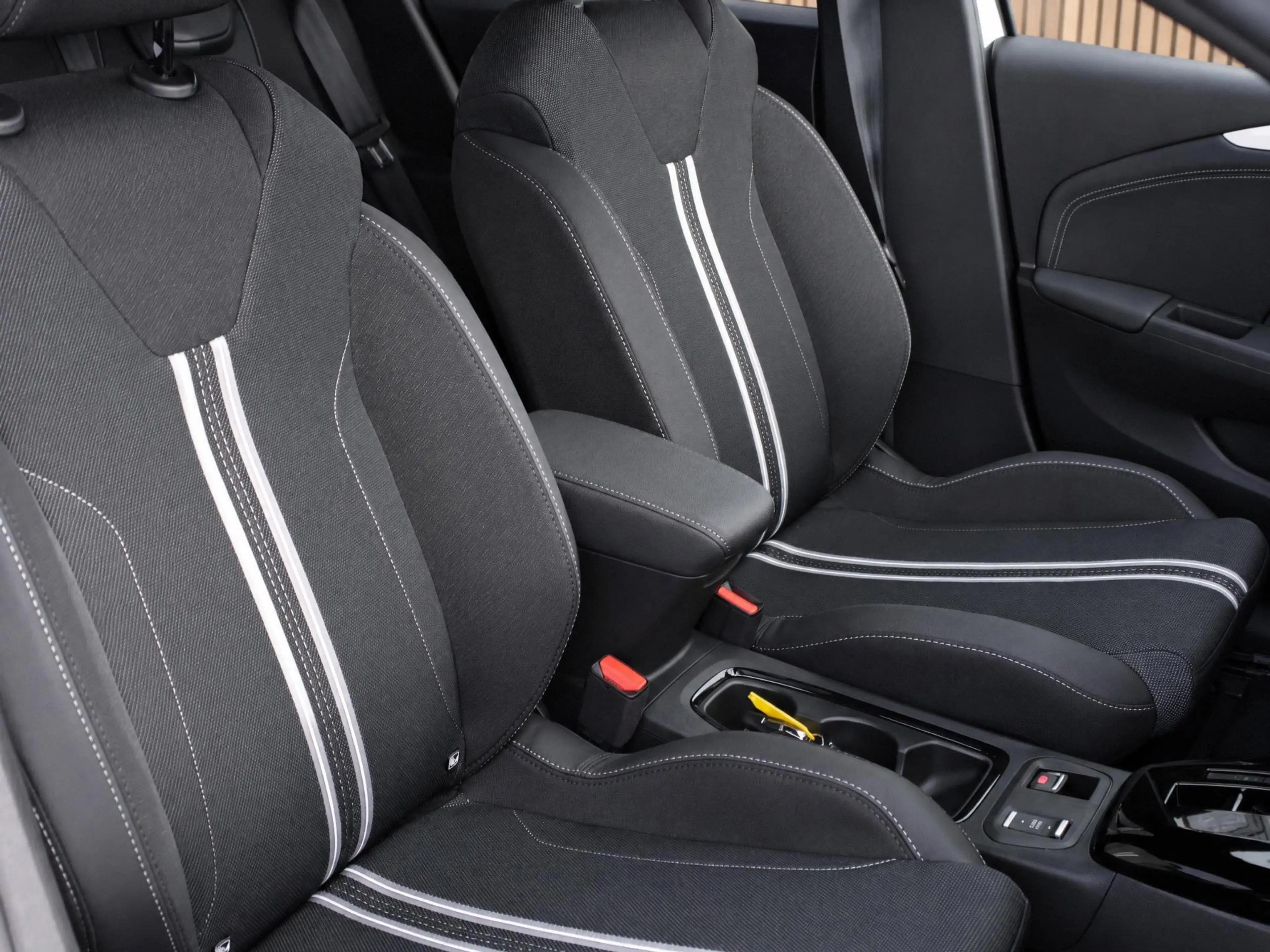 Opel Corsa 1.2 Turbo Hybrid GS VOORRAAD KORTING — photo 14