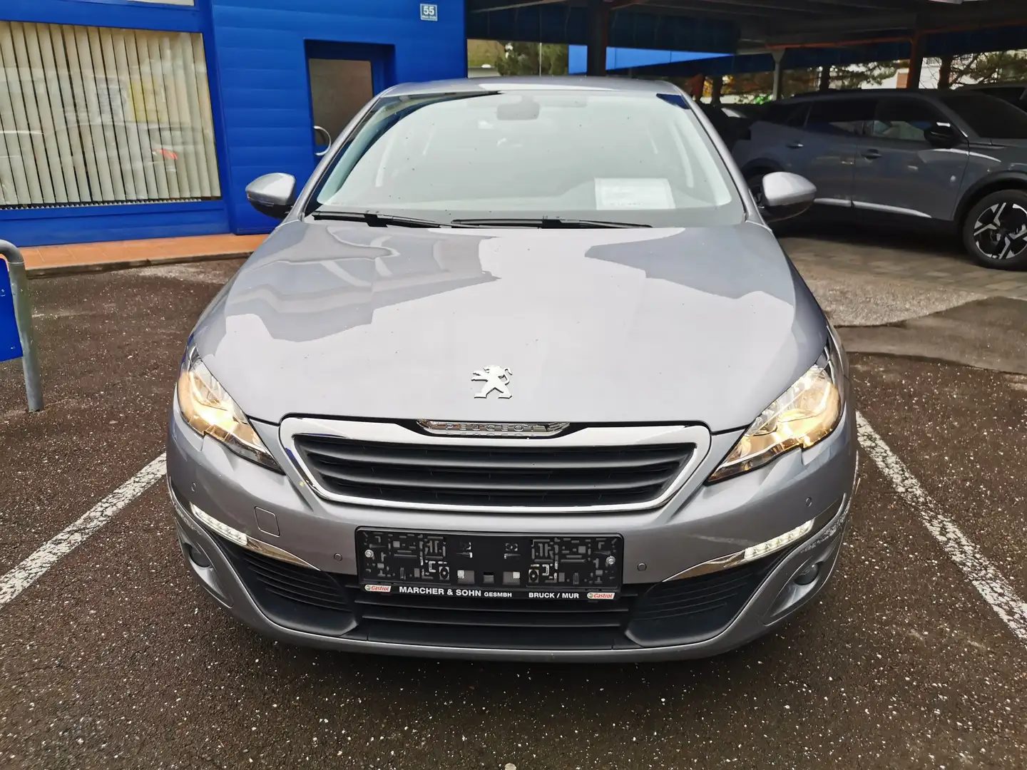 Peugeot 308 1,2 PureTech Active S Grau - 2