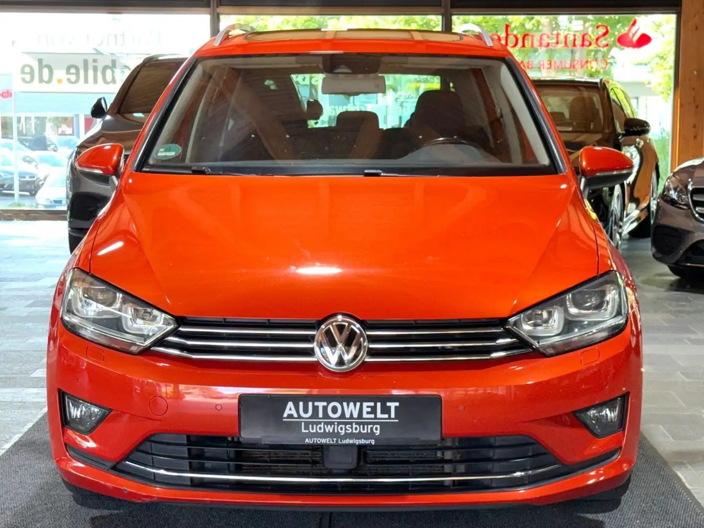 Volkswagen Golf Sportsvan Lounge ACC-LED-NAVI-PANO-SPUR-TOT Orange - 2