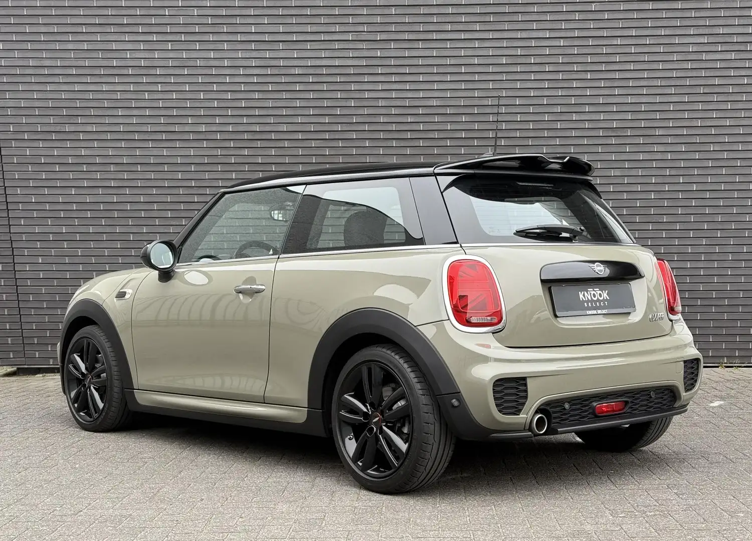 MINI Cooper 1.5 | JCW-Pack | Sportstoel | Apple Carplay | Ambi Gris - 2