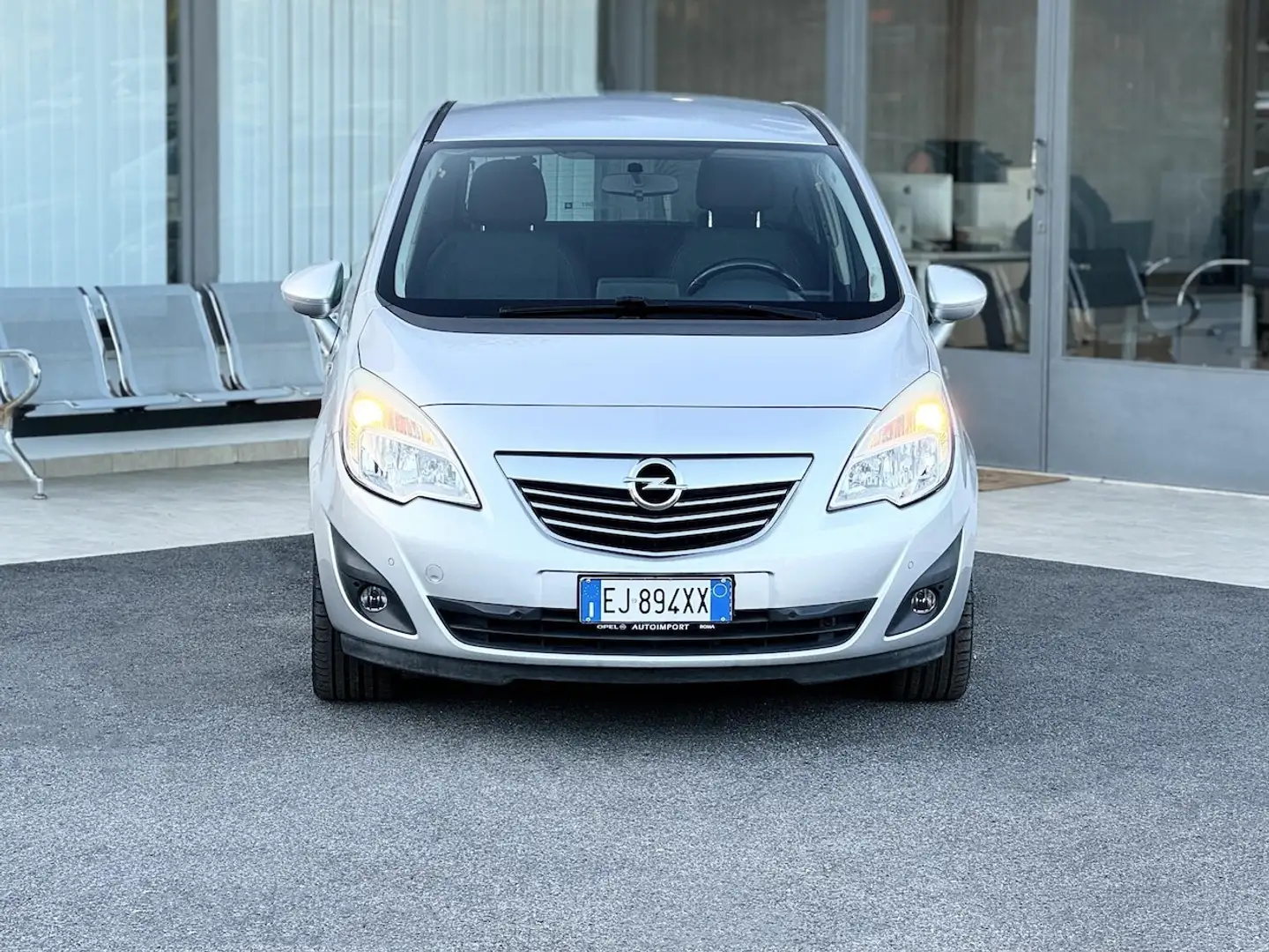 Opel Meriva 1.7 Diesel 101CV E5 Automatica - 2011 Plateado - 2