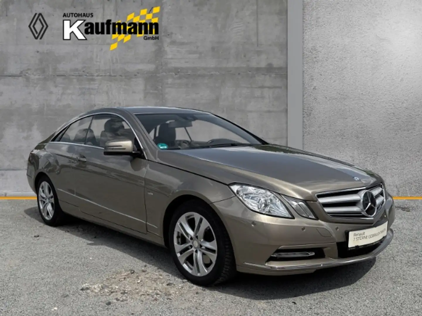 Mercedes-Benz E 350 Coupe CGI BlueEfficiency Navi Leder Memory Sitze A Beige - 2