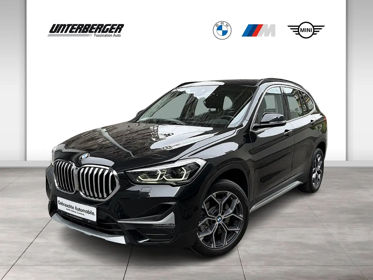 BMW X1 xDrive20d Schwarz - 1