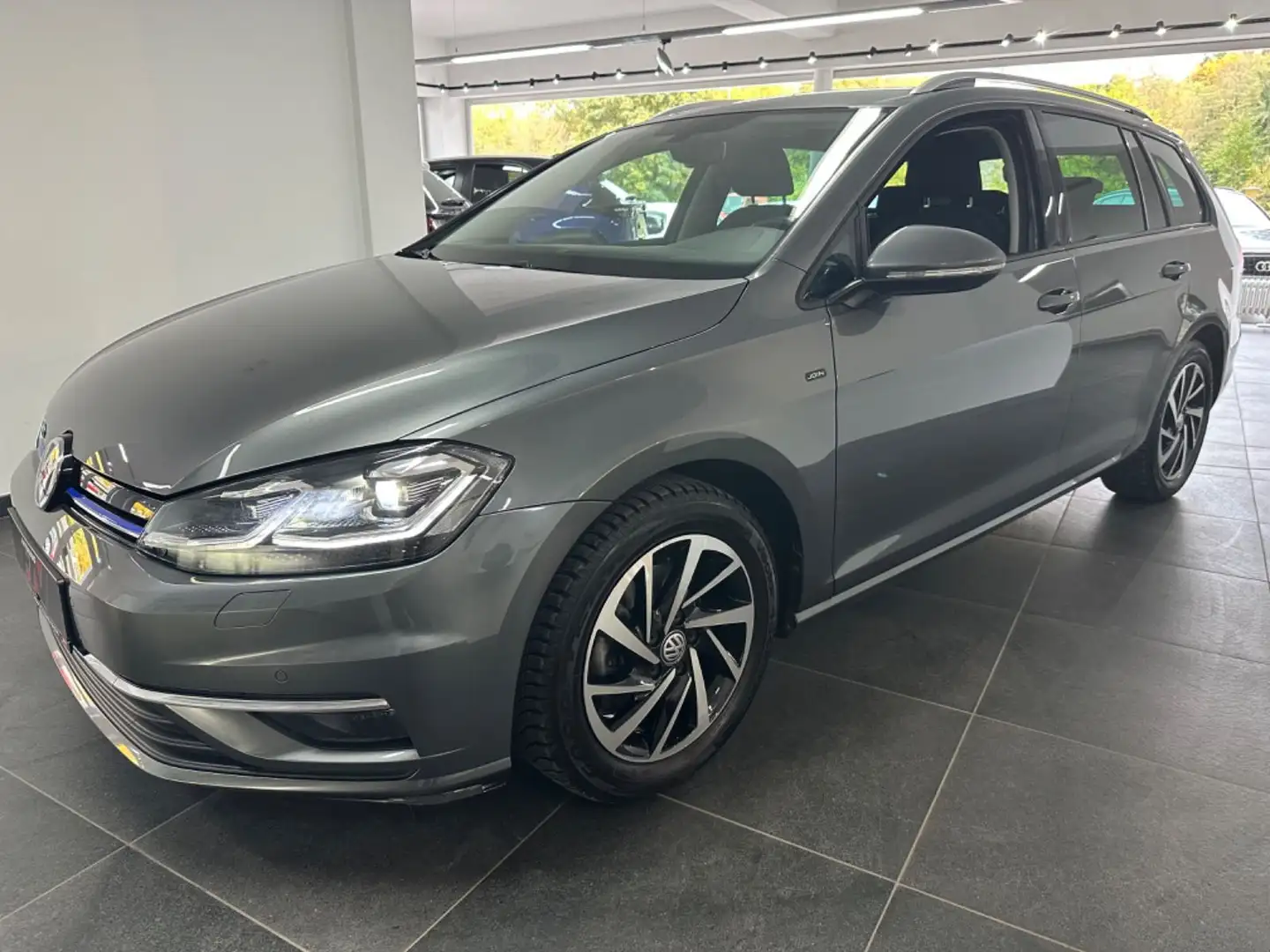 Volkswagen Golf 1.5 TSI Variant Join/Kamera/ACC/LED/SHZ/Nav Grau - 2