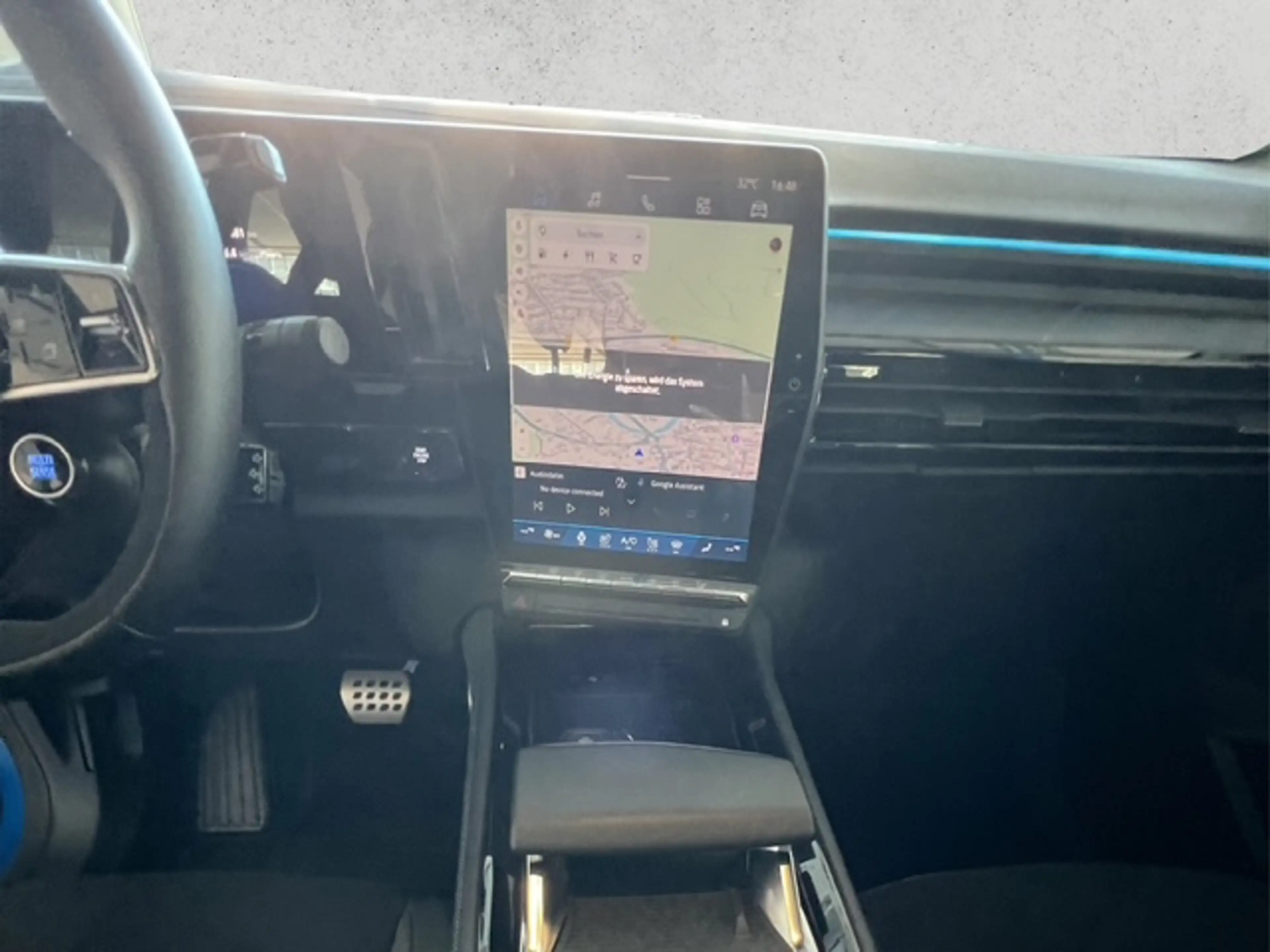 Renault Rafale 300 E-Tech Plug-in Hybrid 4x4 Atelier Alpine — photo 13