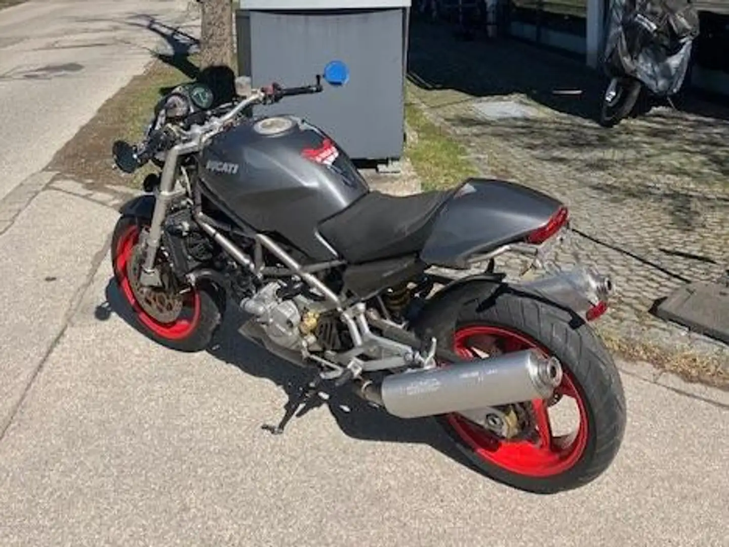 Ducati Monster S4R Monster S4 916 Gris - 1