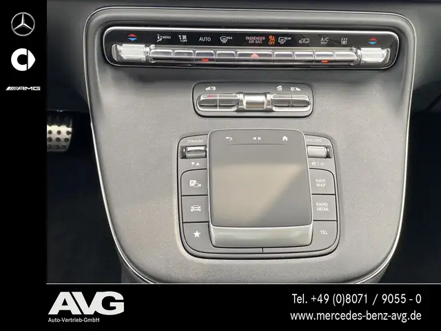 Mercedes-Benz V 300 view 12