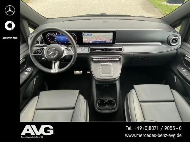 Mercedes-Benz V 300 view 9