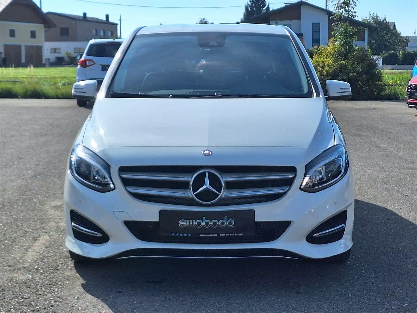 Mercedes-Benz B 180 d Aut. Weiß - 2