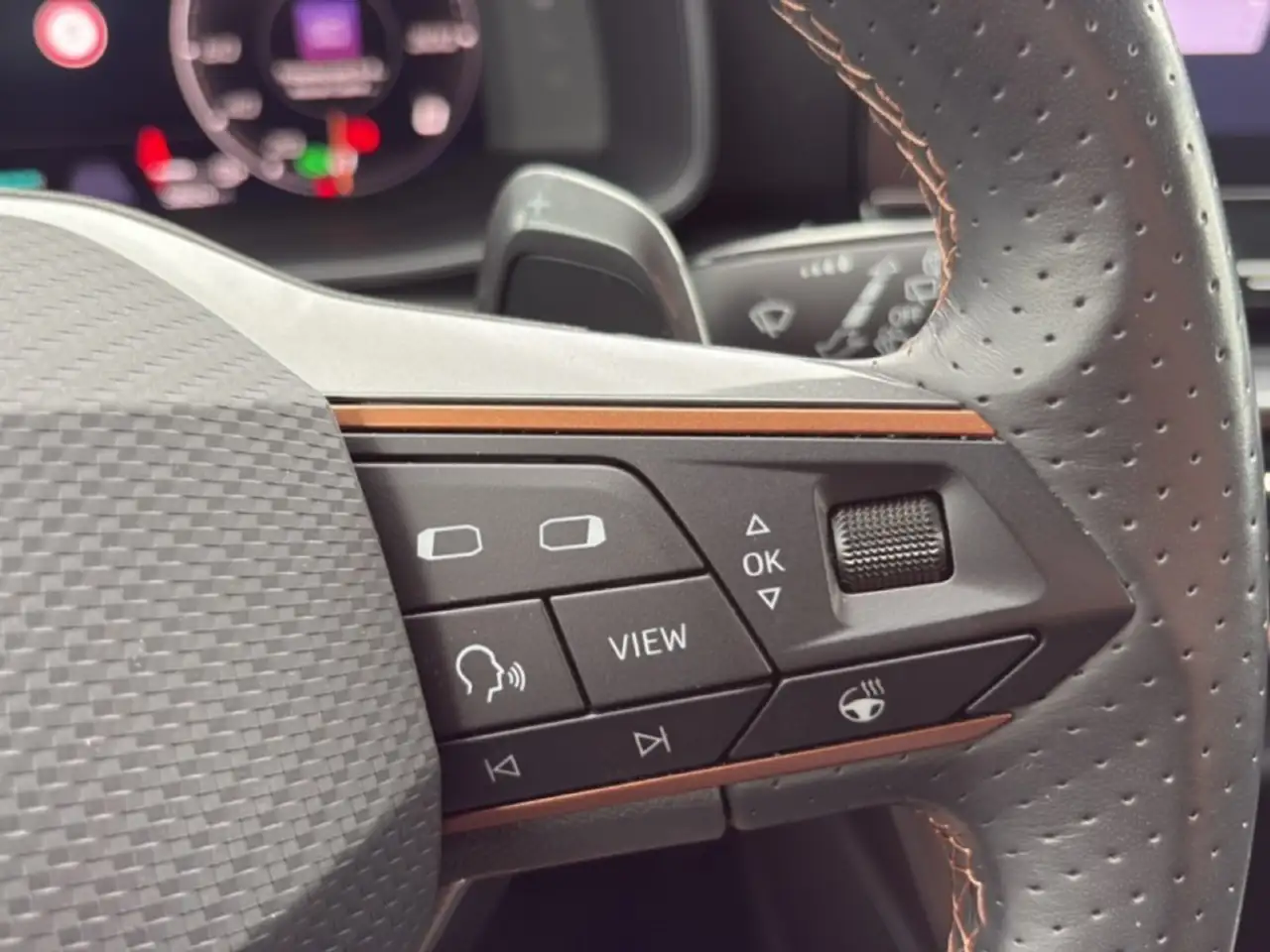 Cupra Leon 1.4 TSI e-HYBRID ACC/DCC/CAMERA/MATRIX/NAVI, миниатюра 17