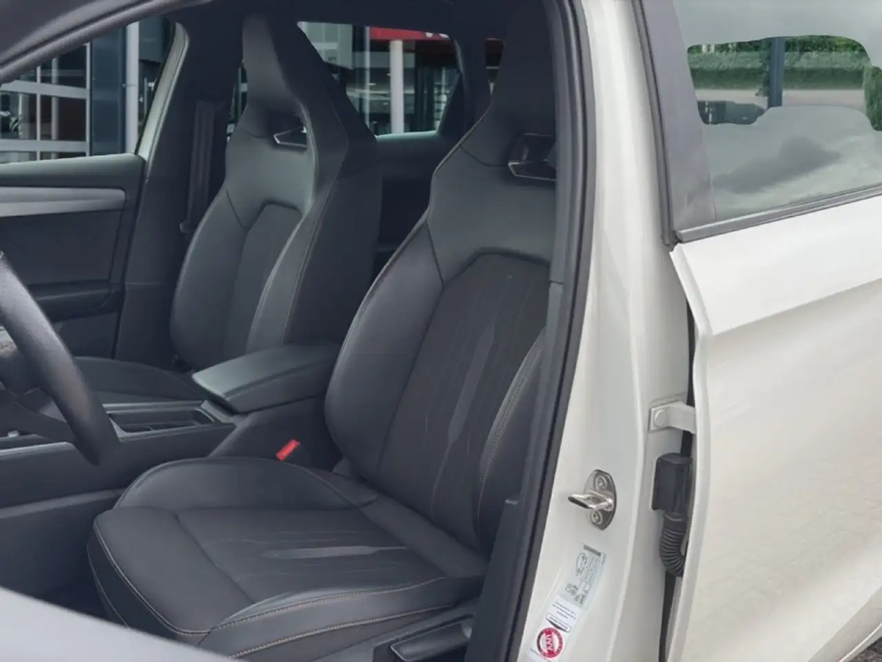 Cupra Leon 1.4 TSI e-HYBRID ACC/DCC/CAMERA/MATRIX/NAVI, миниатюра 11